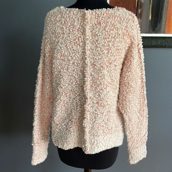 Hippie Rose white over orange teddy bear popcorn nubby V neck stretchy sweater. - Picture 4 of 5